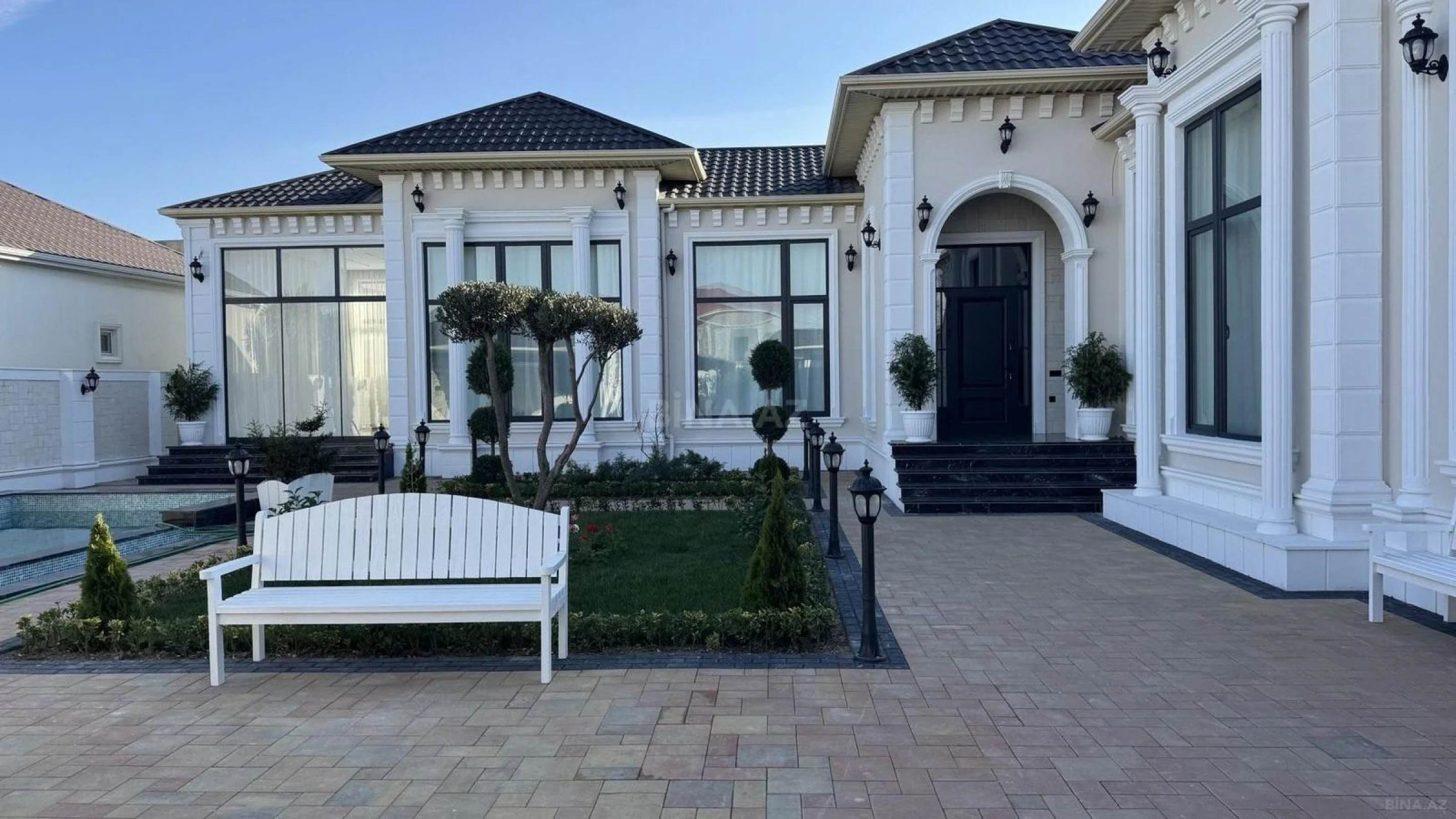 Satılır 5 otaqlı həyət evi 230 m²