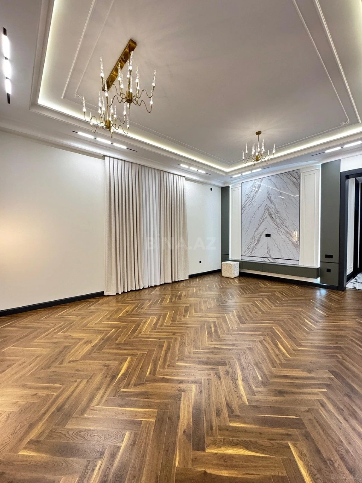 Satılır 5 otaqlı həyət evi 230 m²