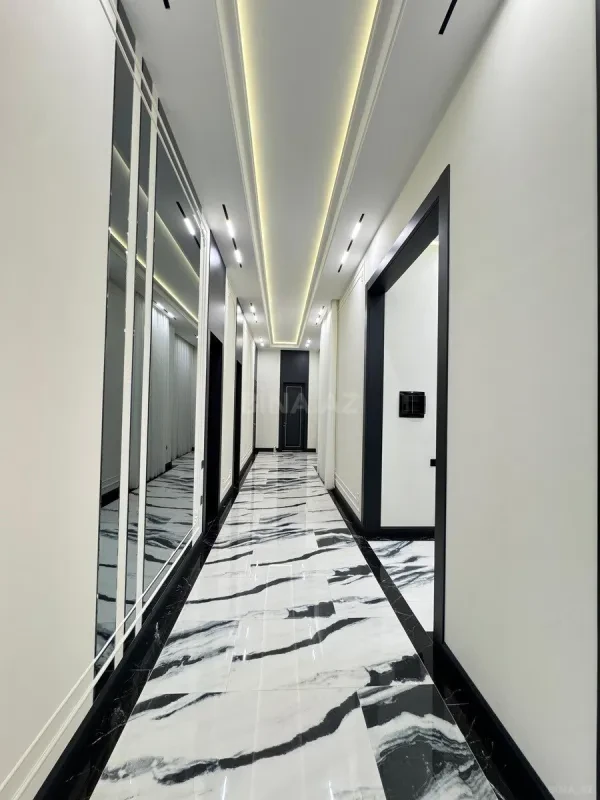 Satılır 5 otaqlı həyət evi 230 m²