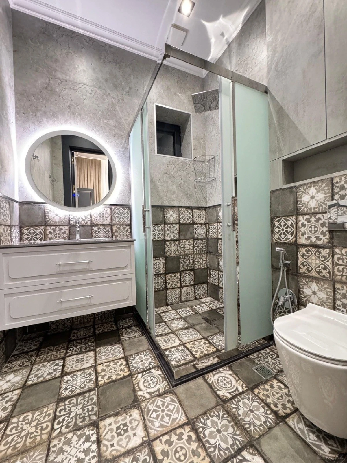 Satılır 5 otaqlı həyət evi 230 m²