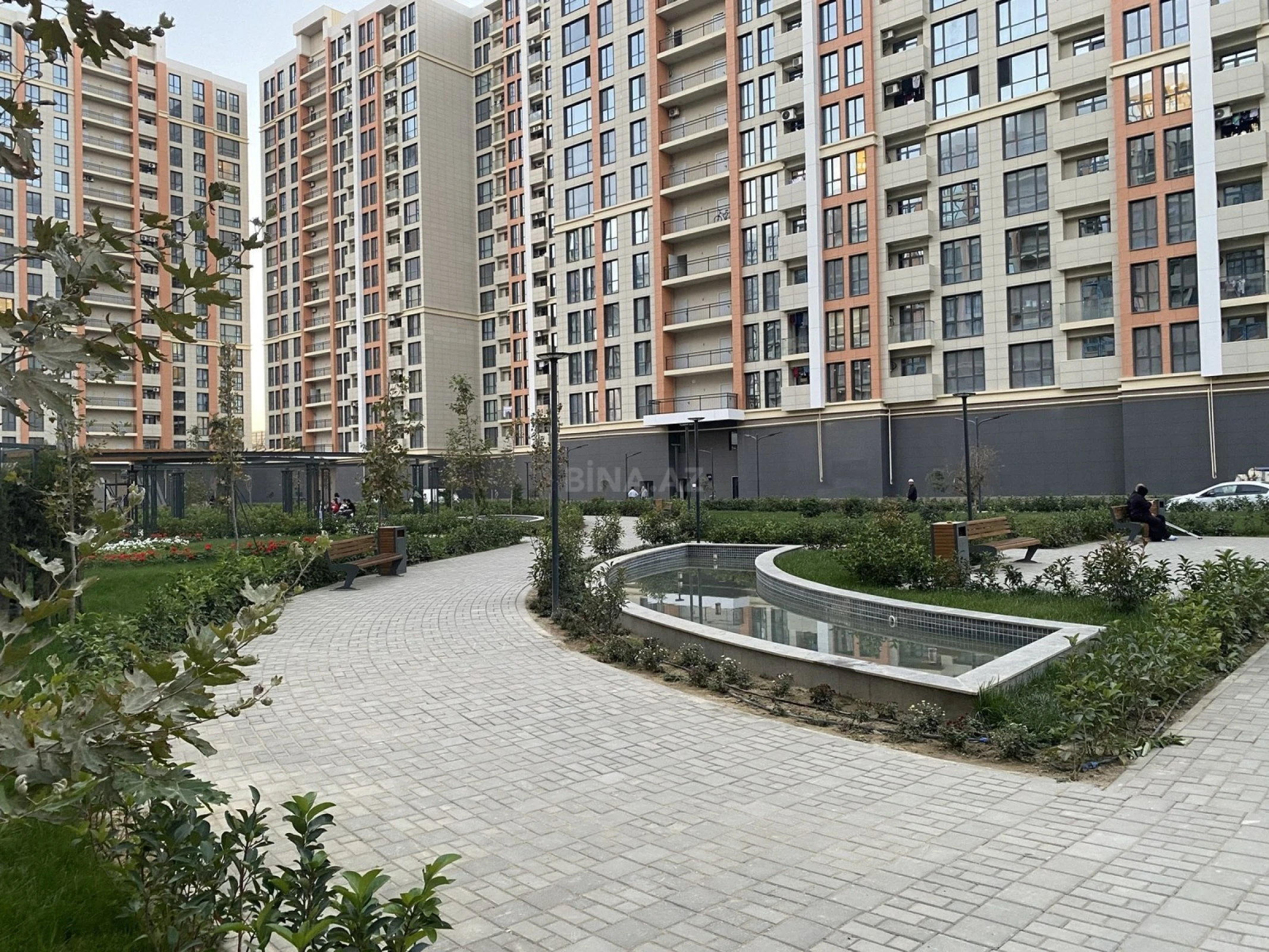 Satılır 3 otaqlı mənzil 71.7 m²