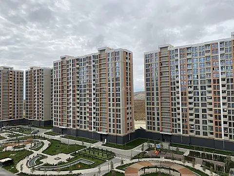 Satılır 3 otaqlı mənzil 71.7 m²