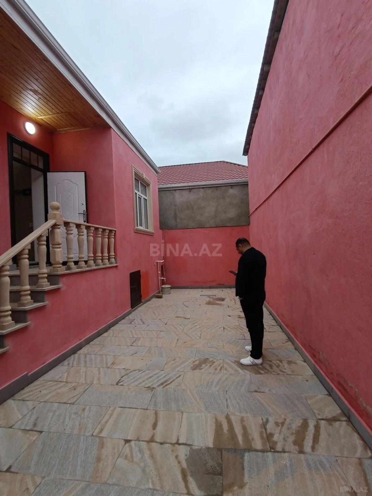 Satılır 4 otaqlı həyət evi 200 m²