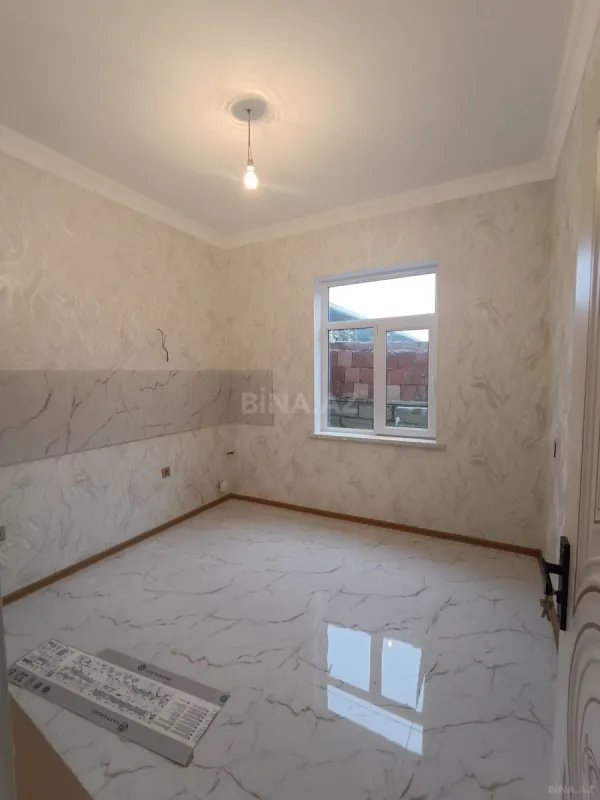 Satılır 4 otaqlı həyət evi 200 m²