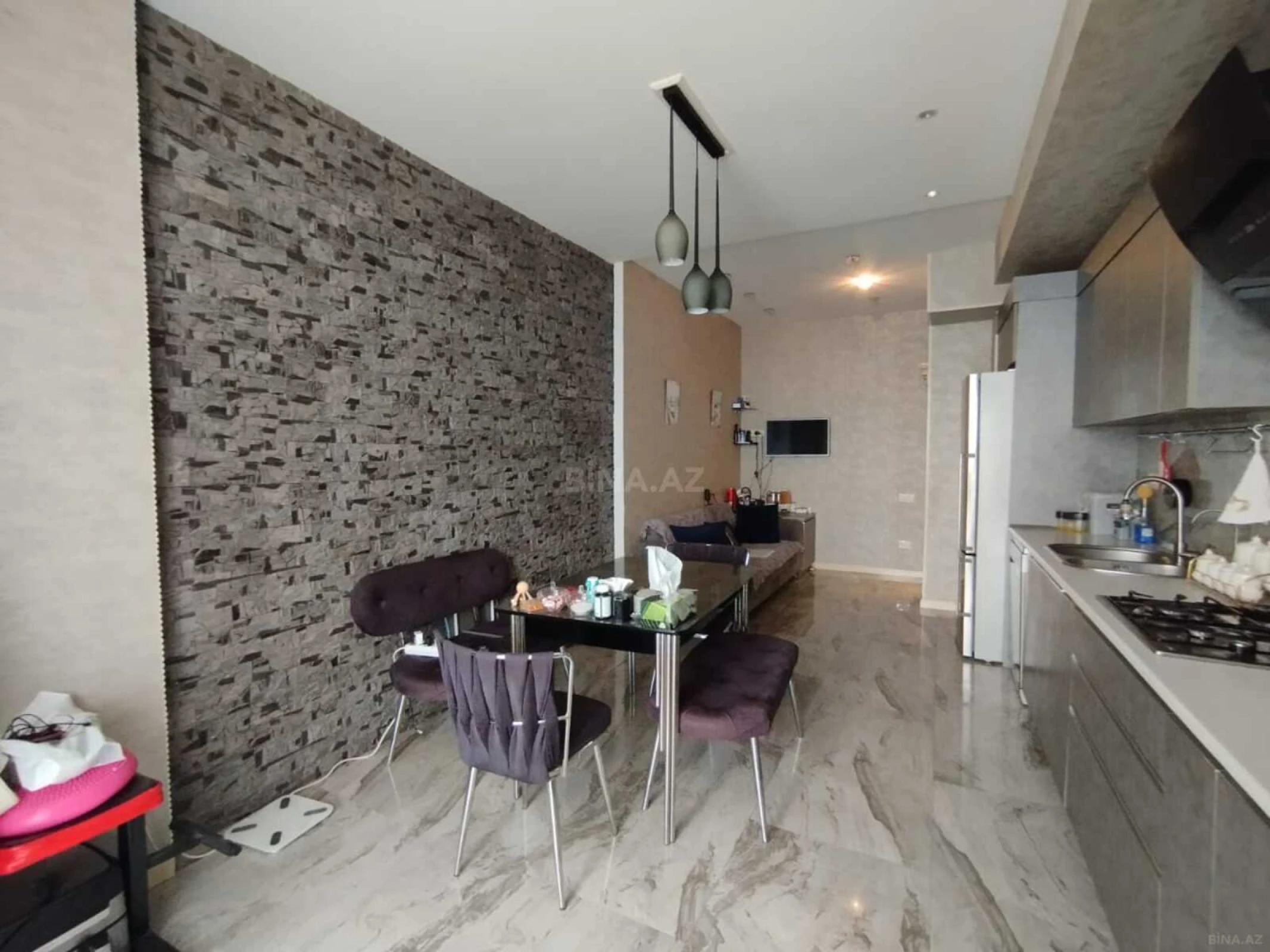 Satılır 4 otaqlı mənzil 170 m²