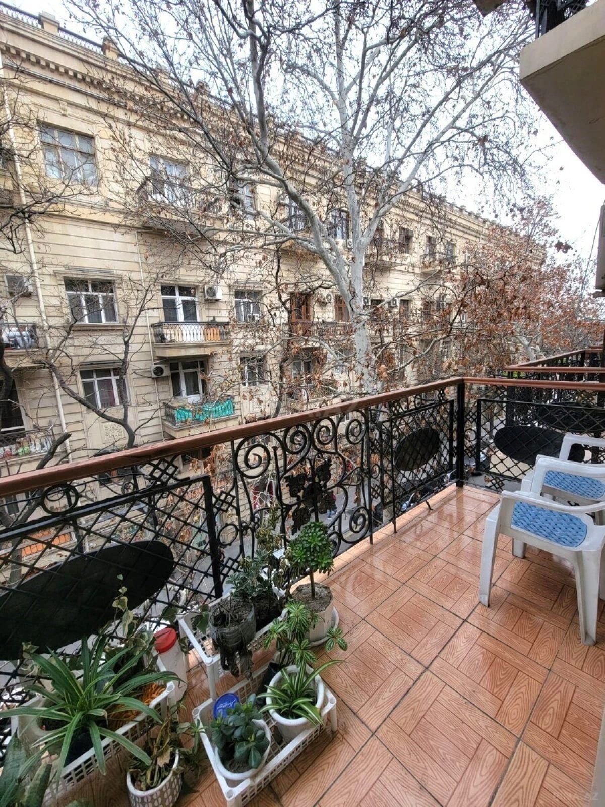 Satılır 2 otaqlı mənzil 65 m²