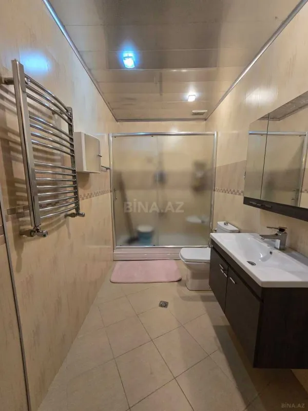 Kirayə verilir 2 otaqlı mənzil 95 m²