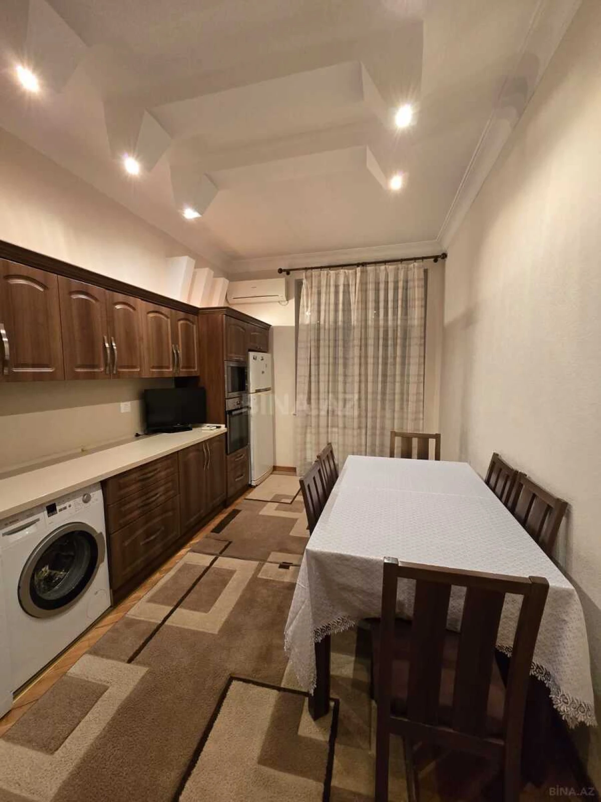 Kirayə verilir 2 otaqlı mənzil 95 m²