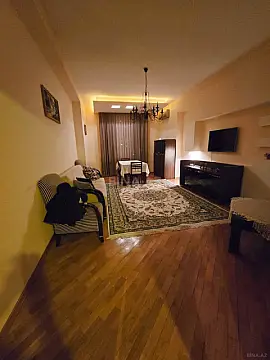 Kirayə verilir 2 otaqlı mənzil 95 m²