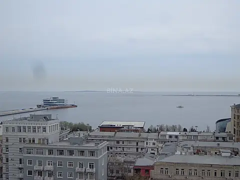 Kirayə verilir 3 otaqlı mənzil 215 m²