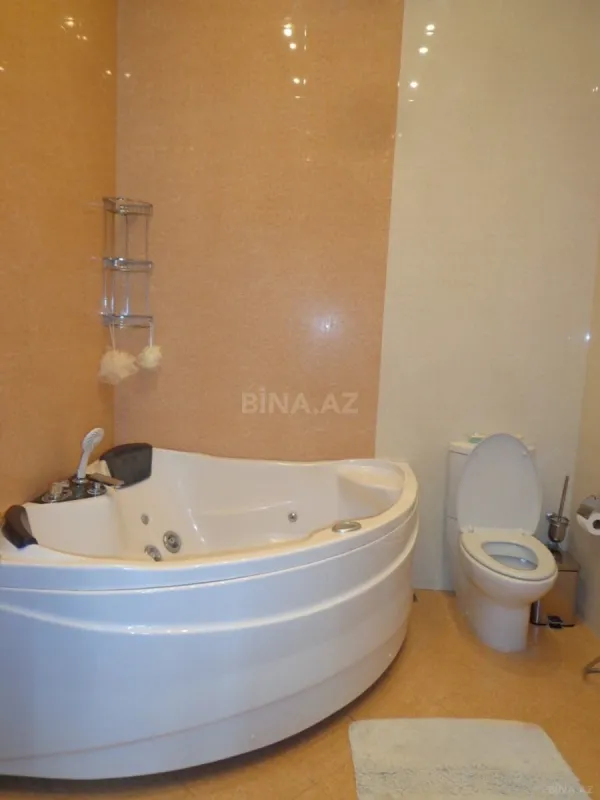 Kirayə verilir 3 otaqlı mənzil 215 m²