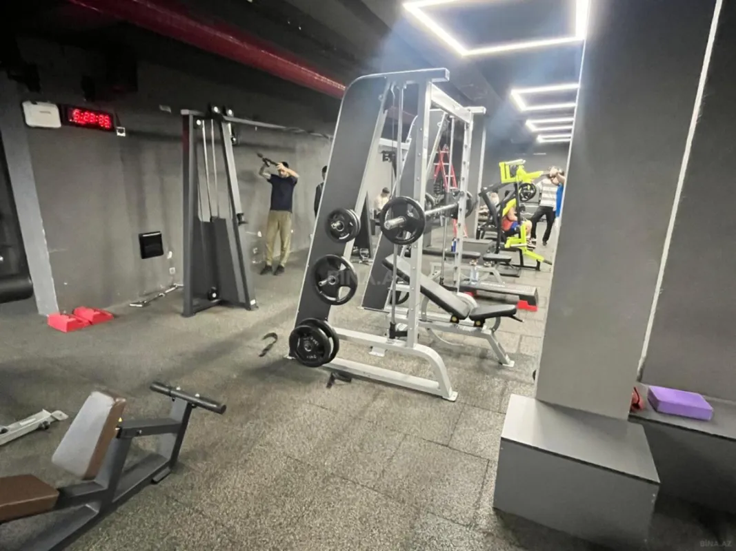 Kirayə verilir obyekt 970 m²