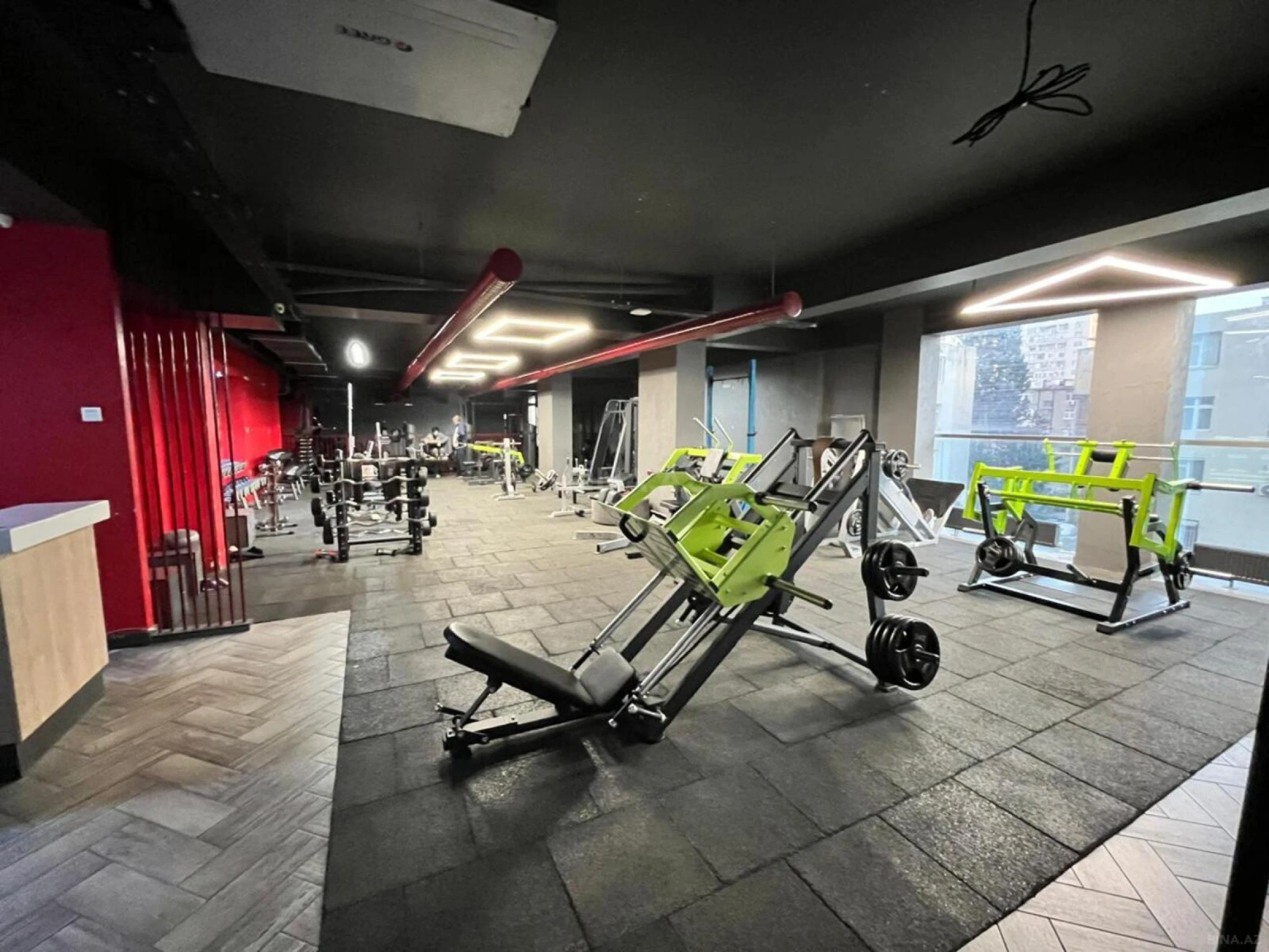 Kirayə verilir obyekt 970 m²