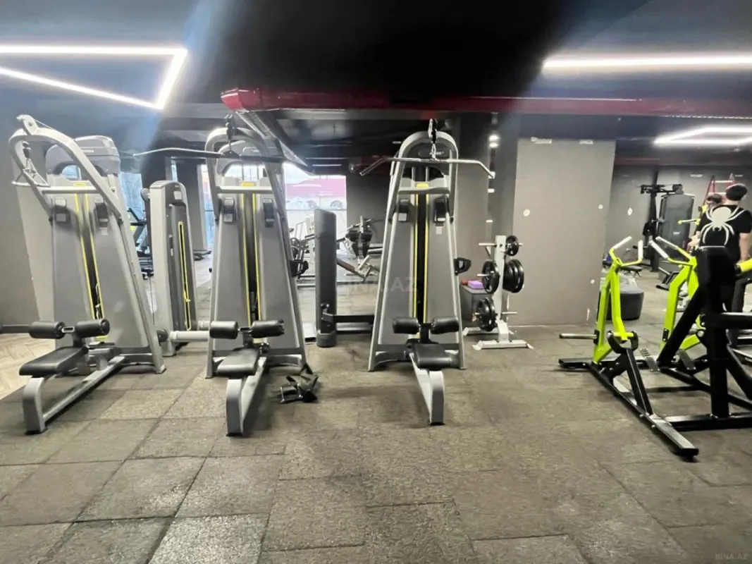 Kirayə verilir obyekt 970 m²