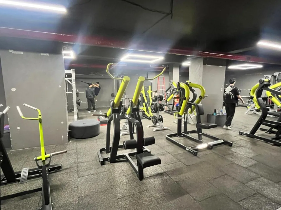 Kirayə verilir obyekt 970 m²