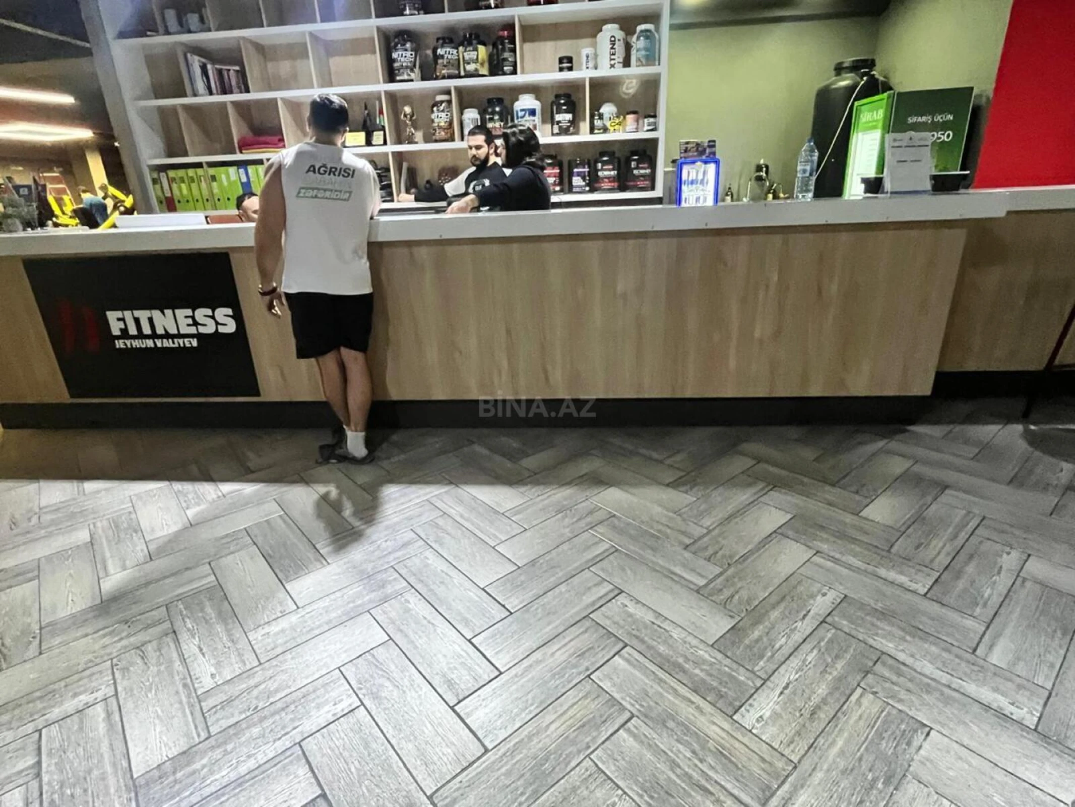 Kirayə verilir obyekt 970 m²