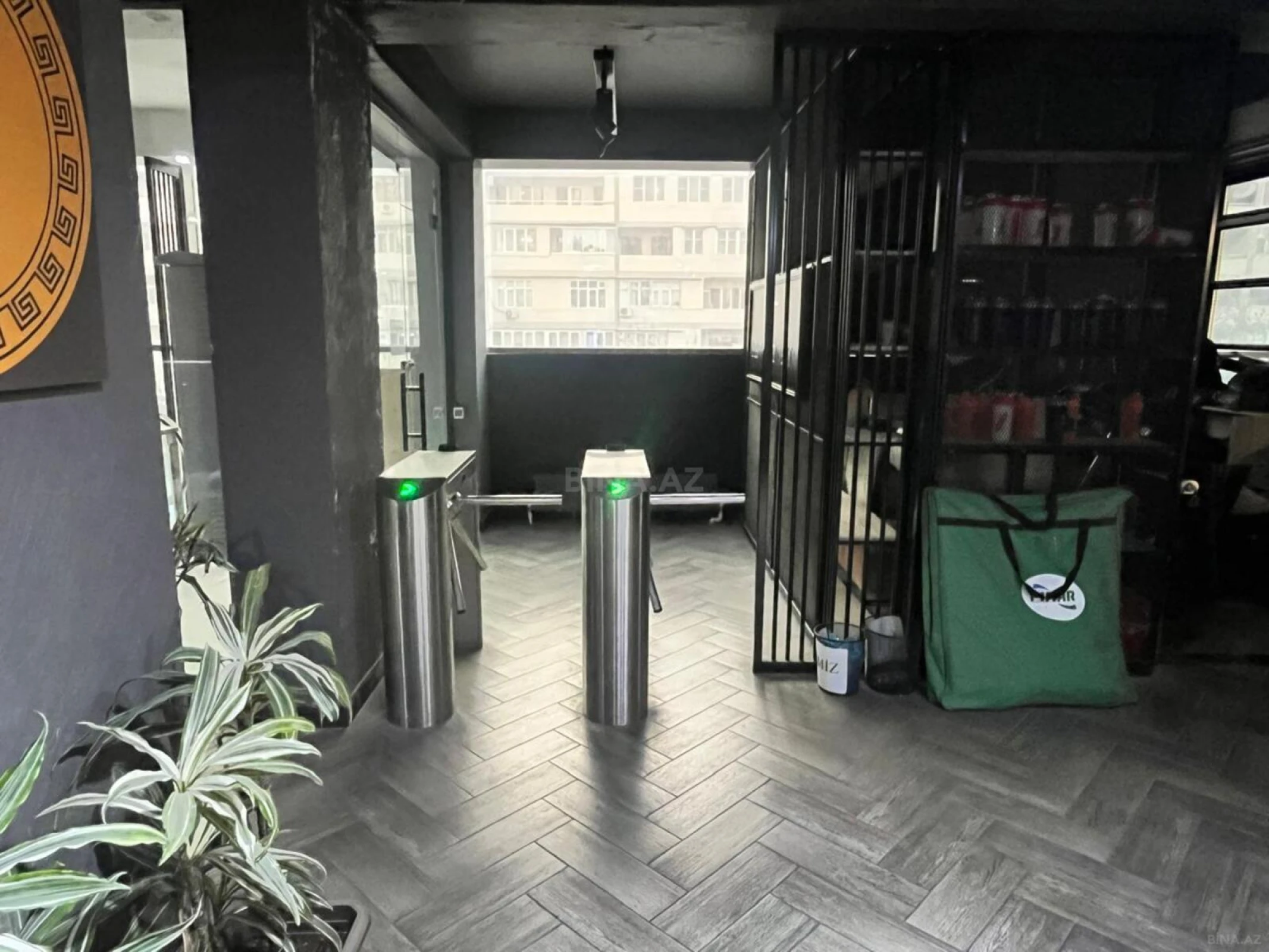 Kirayə verilir obyekt 970 m²