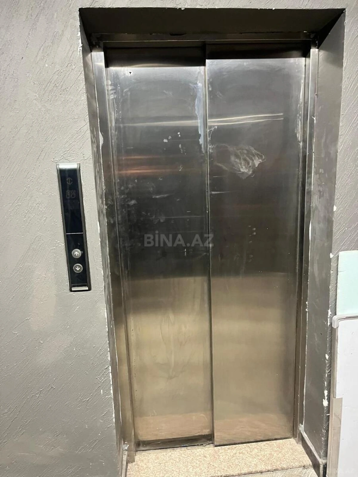 Kirayə verilir obyekt 970 m²