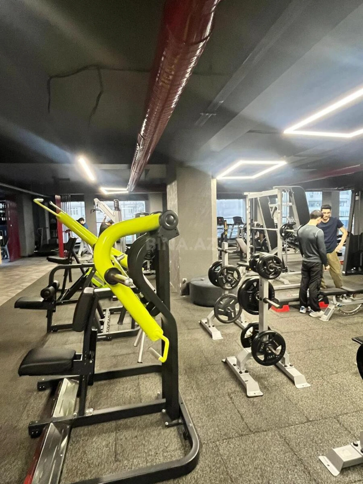 Kirayə verilir obyekt 970 m²