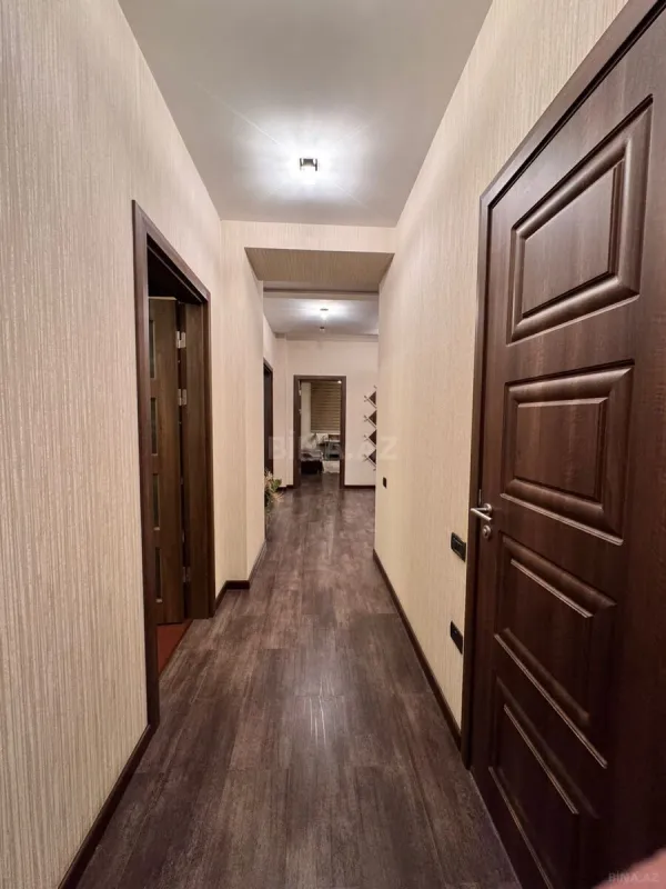 Satılır 3 otaqlı mənzil 157 m²