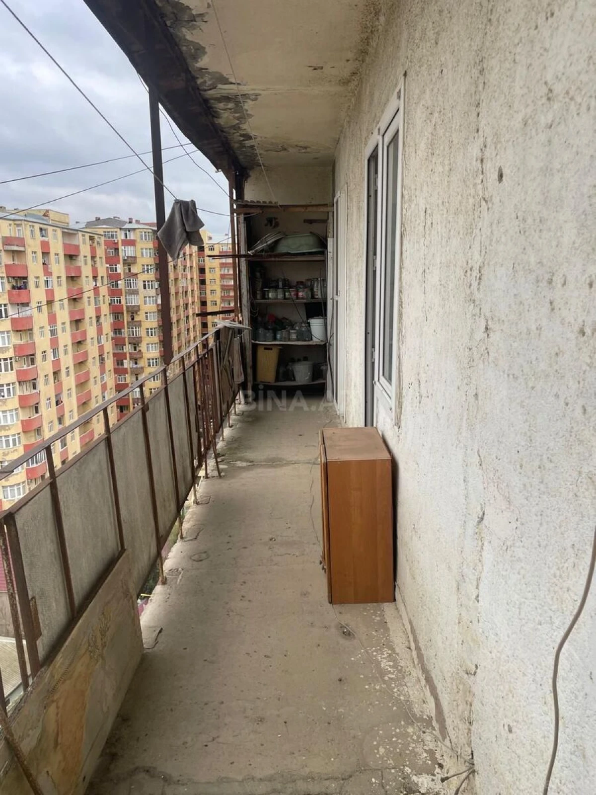 Satılır 4 otaqlı mənzil 110 m²