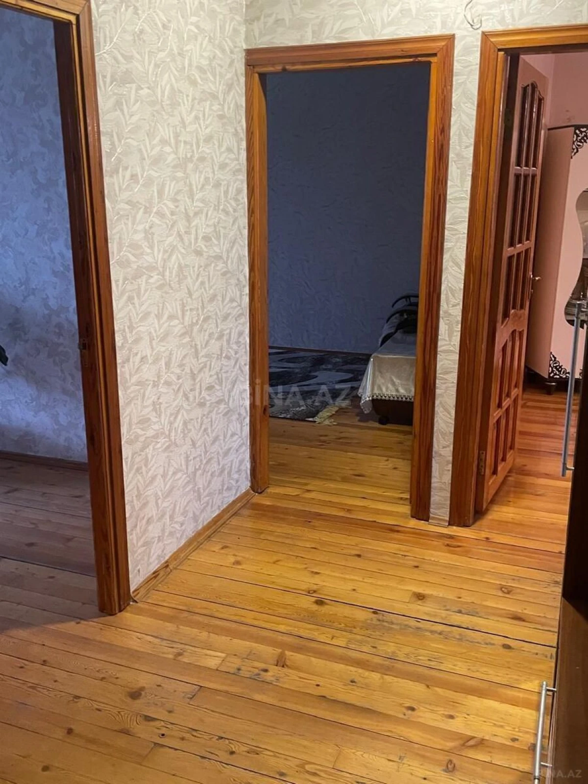Satılır 4 otaqlı mənzil 110 m²