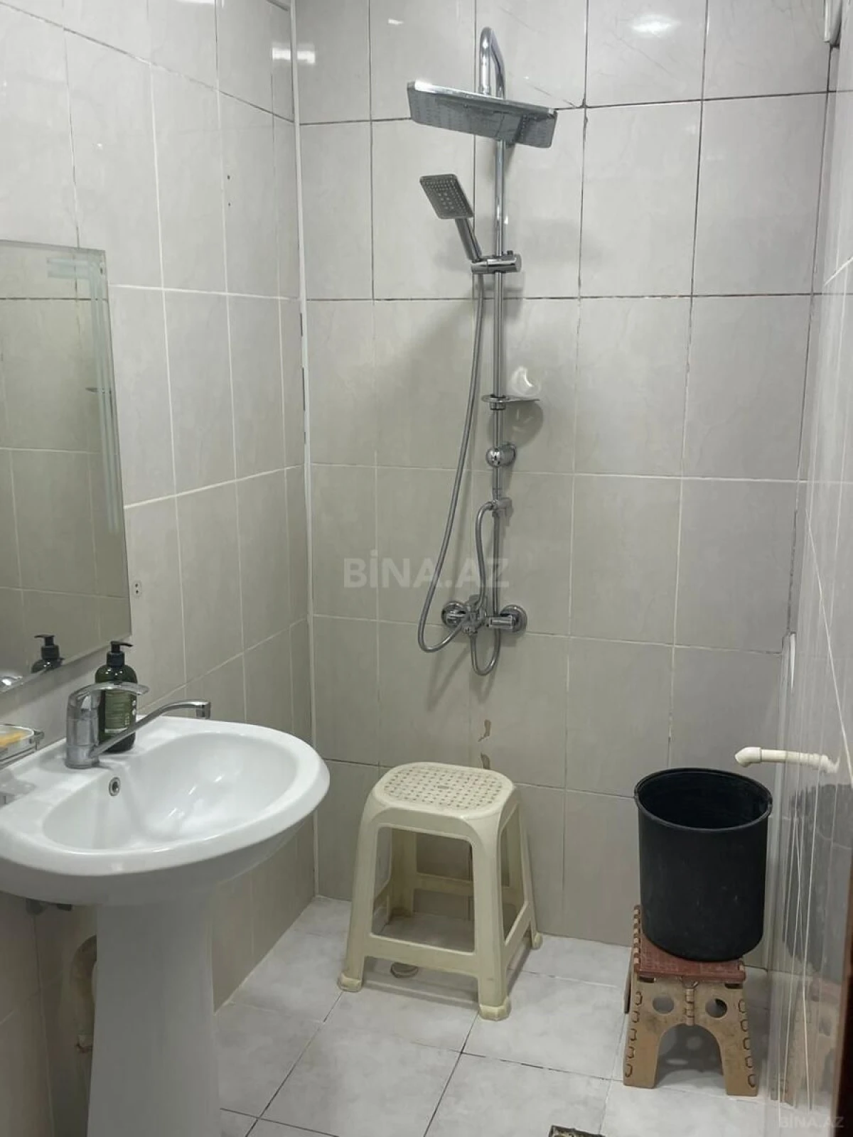 Satılır 4 otaqlı mənzil 110 m²