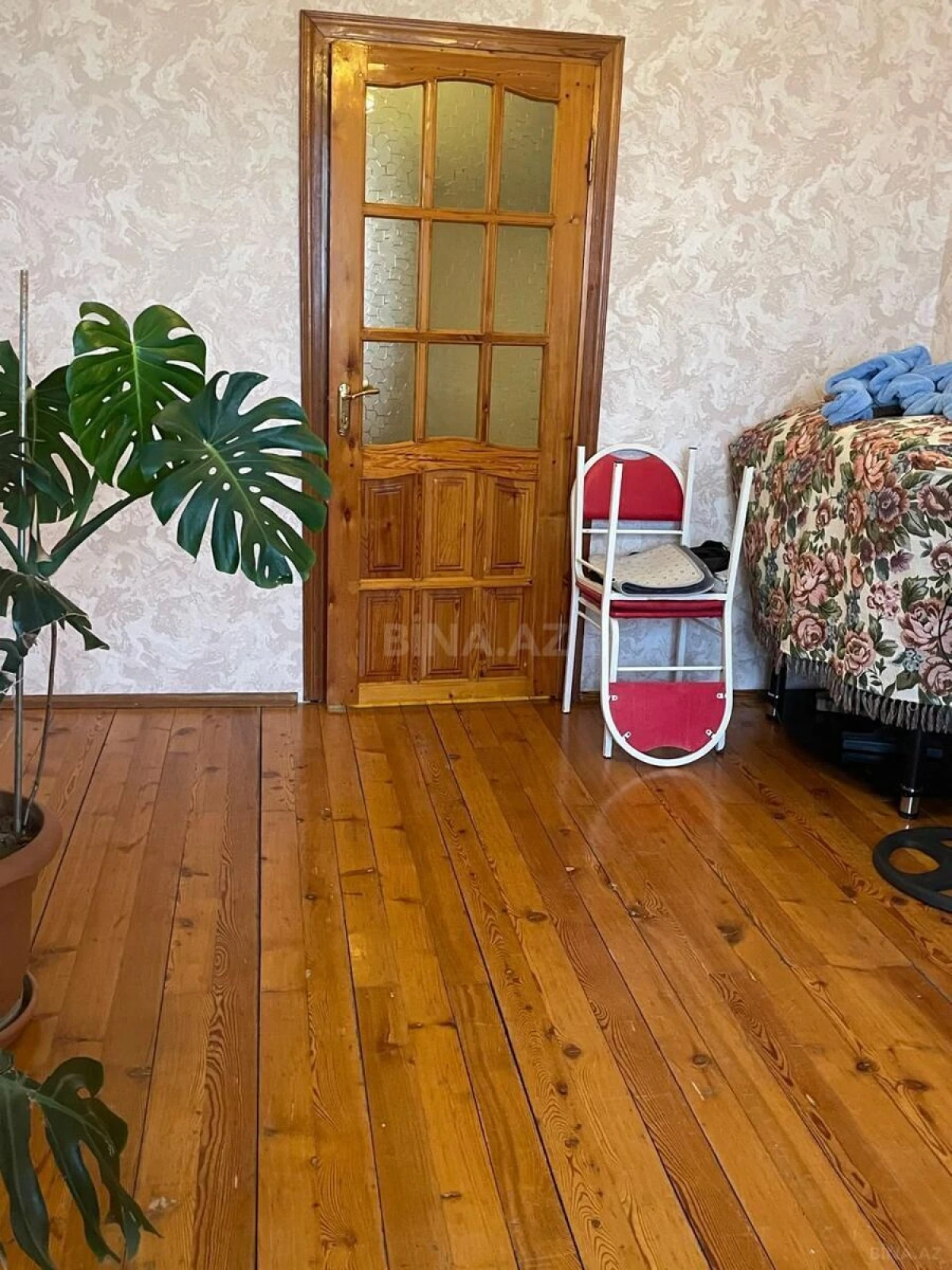 Satılır 4 otaqlı mənzil 110 m²