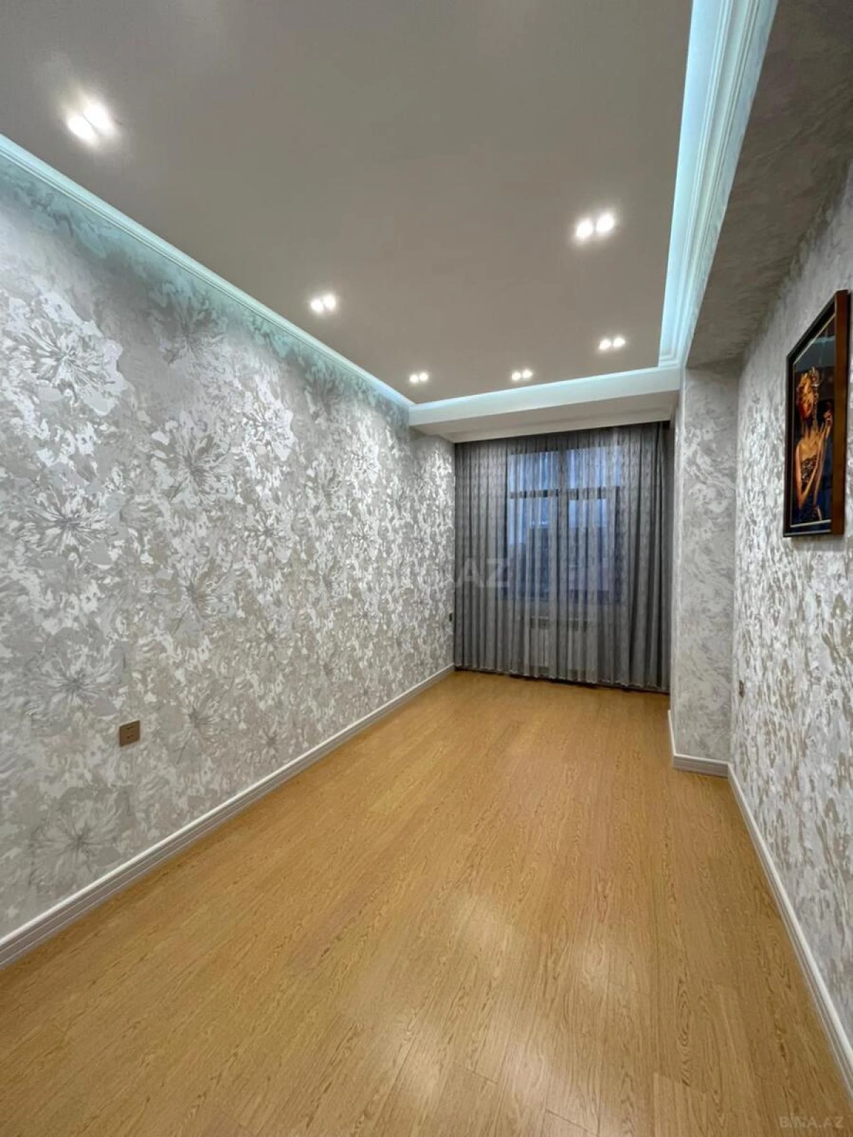 Satılır 3 otaqlı mənzil 76 m²