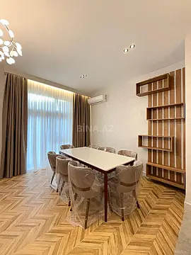 Satılır 4 otaqlı həyət evi 275 m²