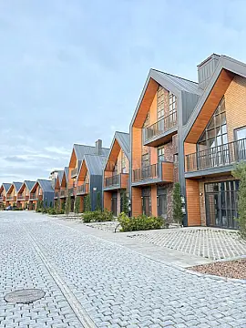 Satılır 4 otaqlı həyət evi 275 m² — Bakı 4 otaq 275.00 m²