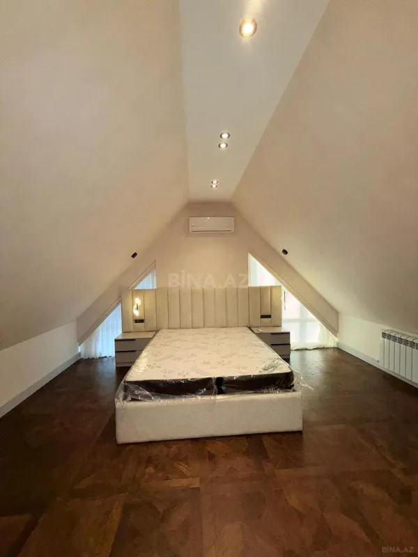 Satılır 4 otaqlı həyət evi 275 m²