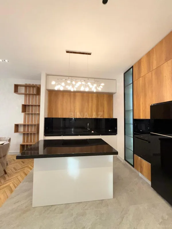 Satılır 4 otaqlı həyət evi 275 m²
