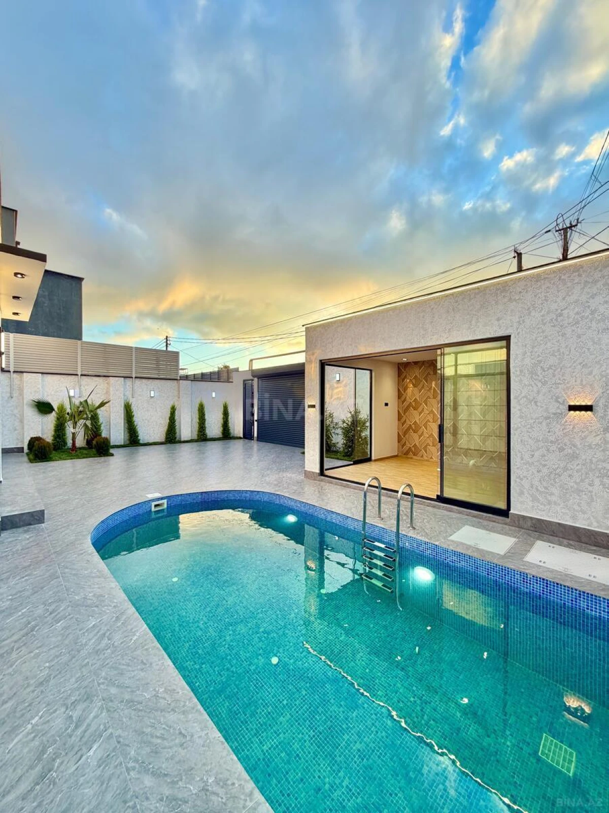 Satılır 4 otaqlı həyət evi 150 m²