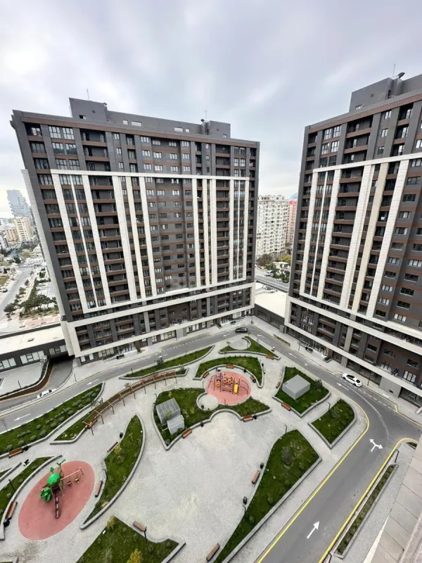 Satılır 3 otaqlı mənzil 91 m²