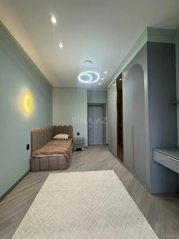 Satılır 3 otaqlı mənzil 91 m²