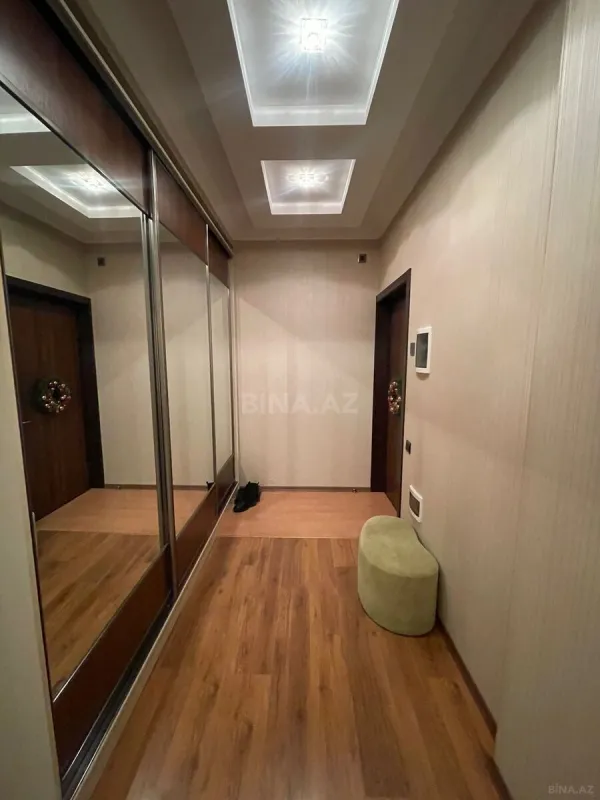 Satılır 2 otaqlı mənzil 90 m²