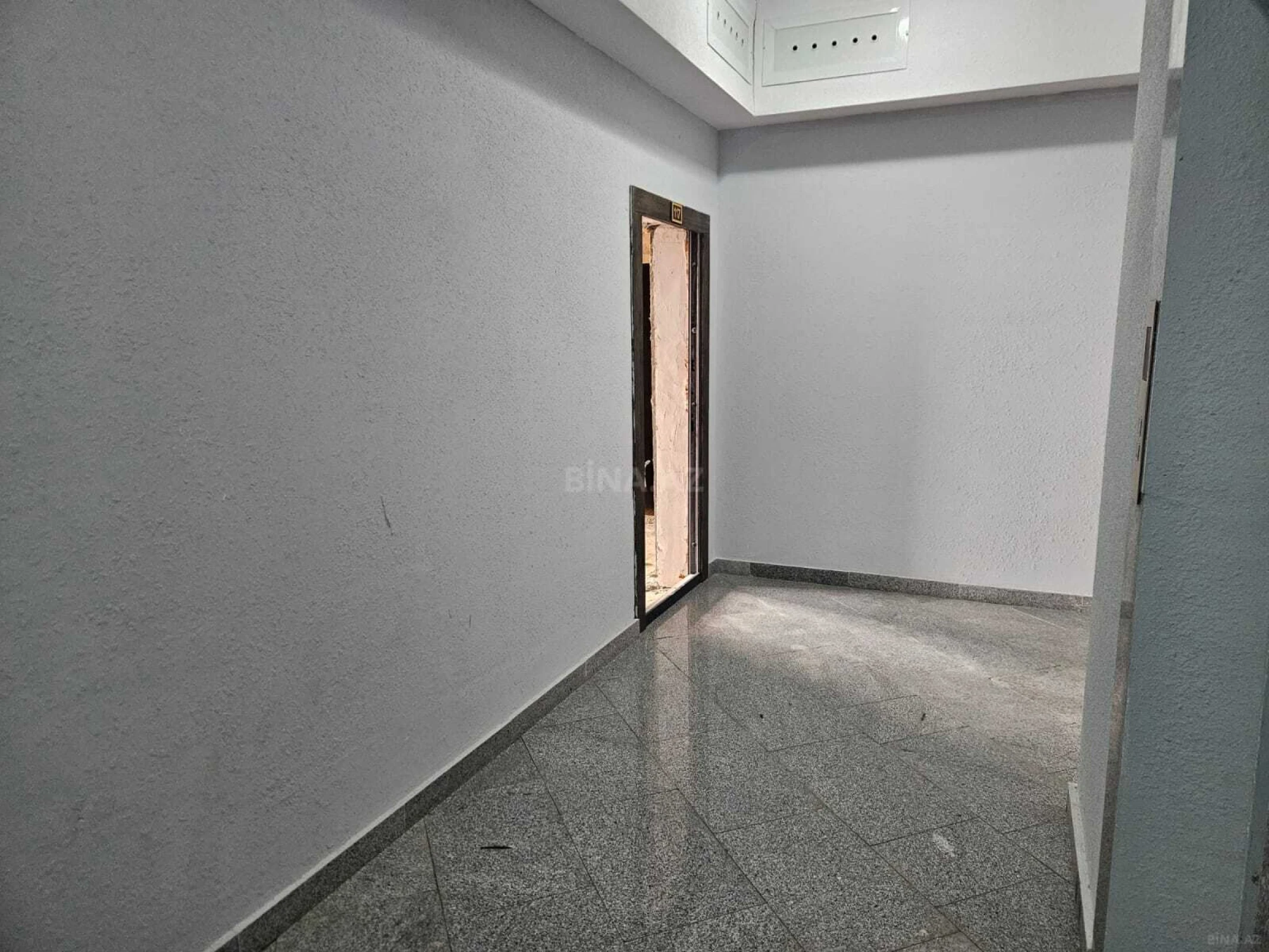 Satılır 3 otaqlı mənzil 139 m²