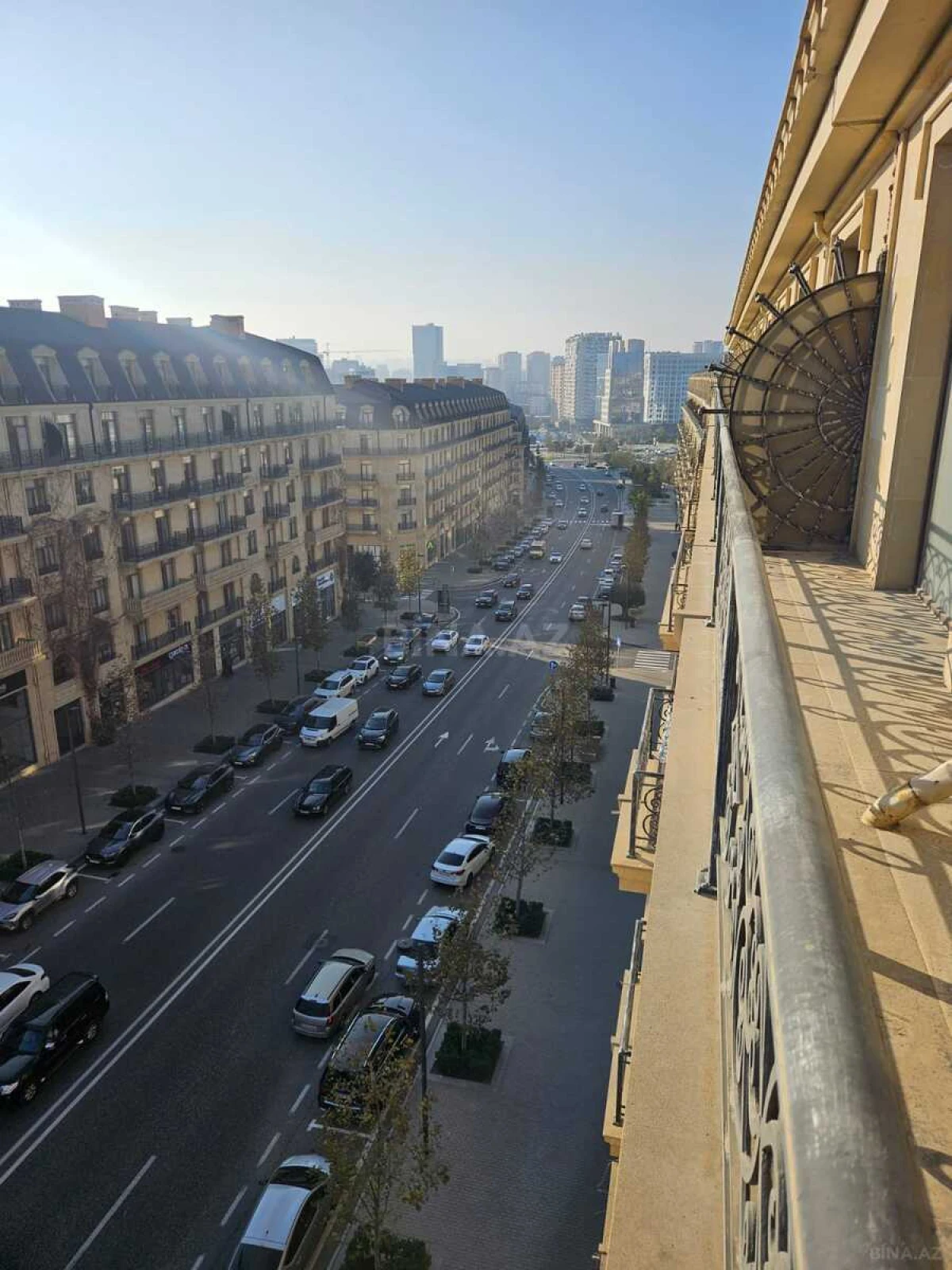 Satılır 3 otaqlı mənzil 139 m²