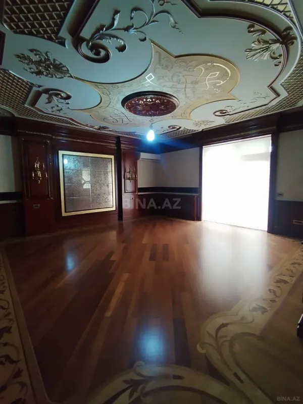 Satılır 6 otaqlı mənzil 500 m²