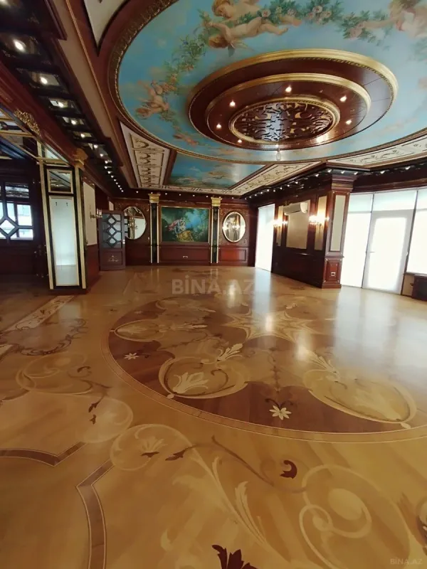 Satılır 6 otaqlı mənzil 500 m²