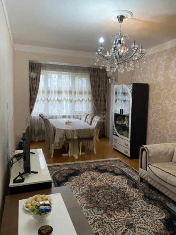 Satılır 4 otaqlı mənzil 100 m²