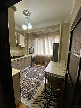 Satılır 4 otaqlı mənzil 100 m²