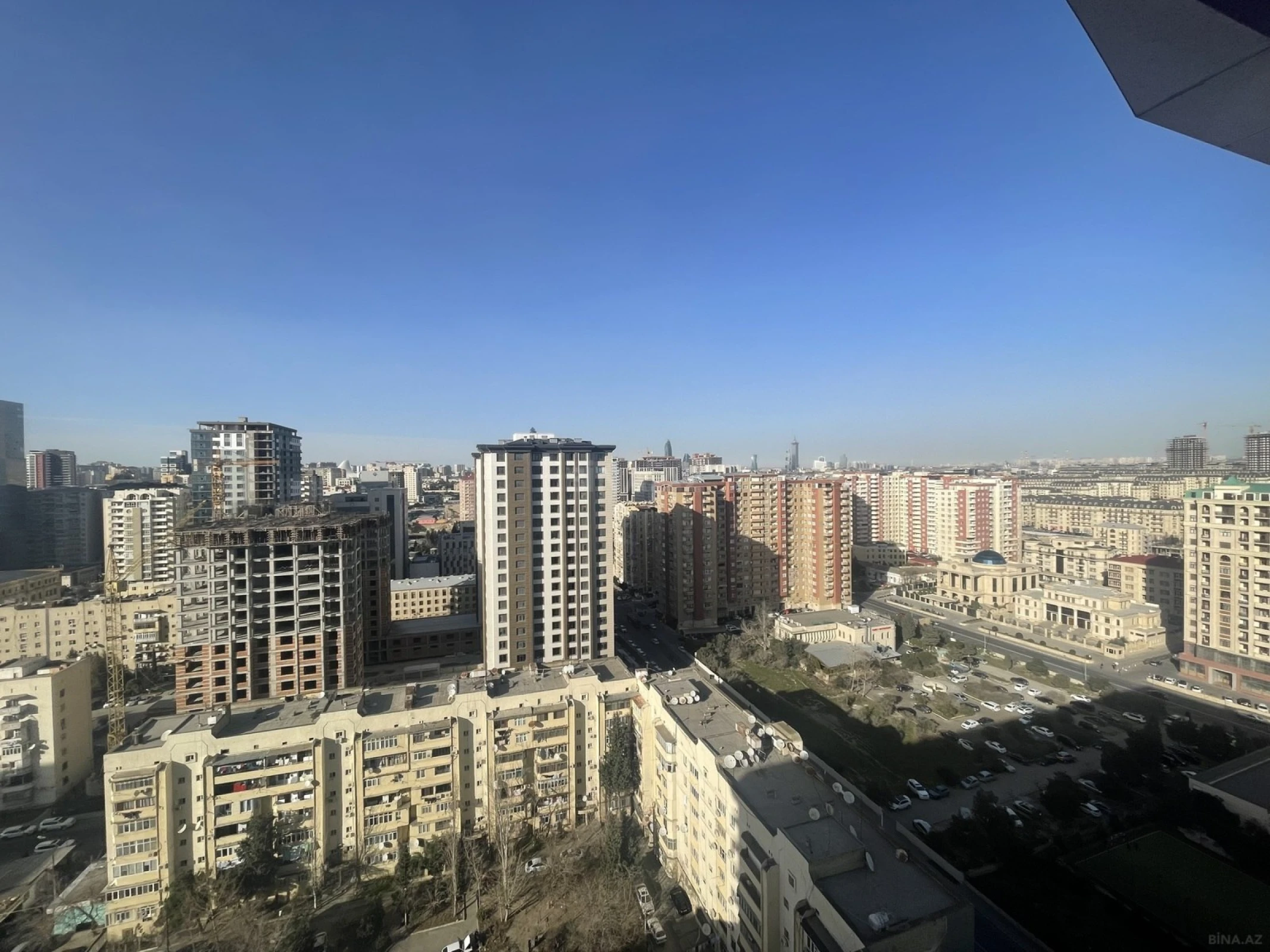 Satılır 4 otaqlı mənzil 67 m²