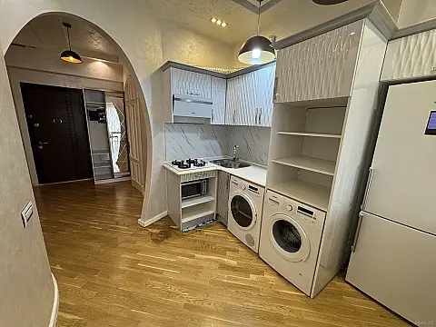 Satılır 4 otaqlı mənzil 67 m²