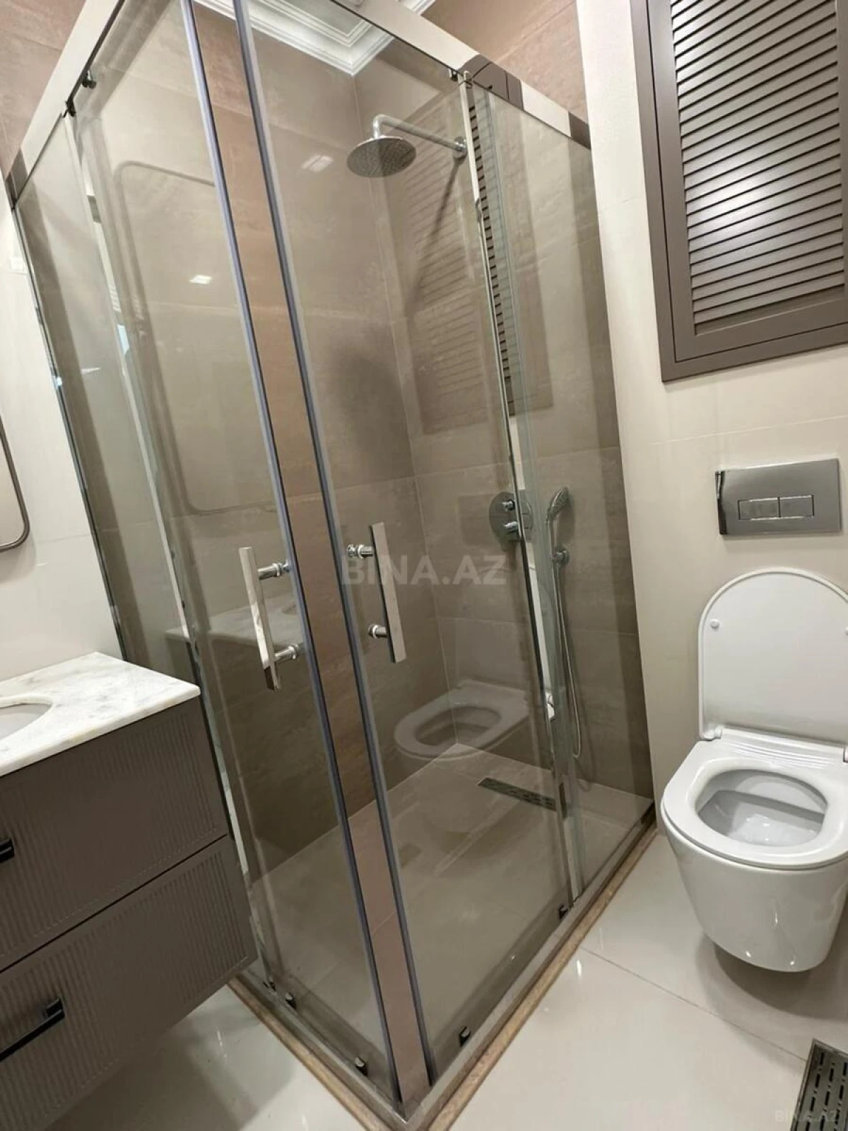Kirayə verilir 3 otaqlı mənzil 115 m²