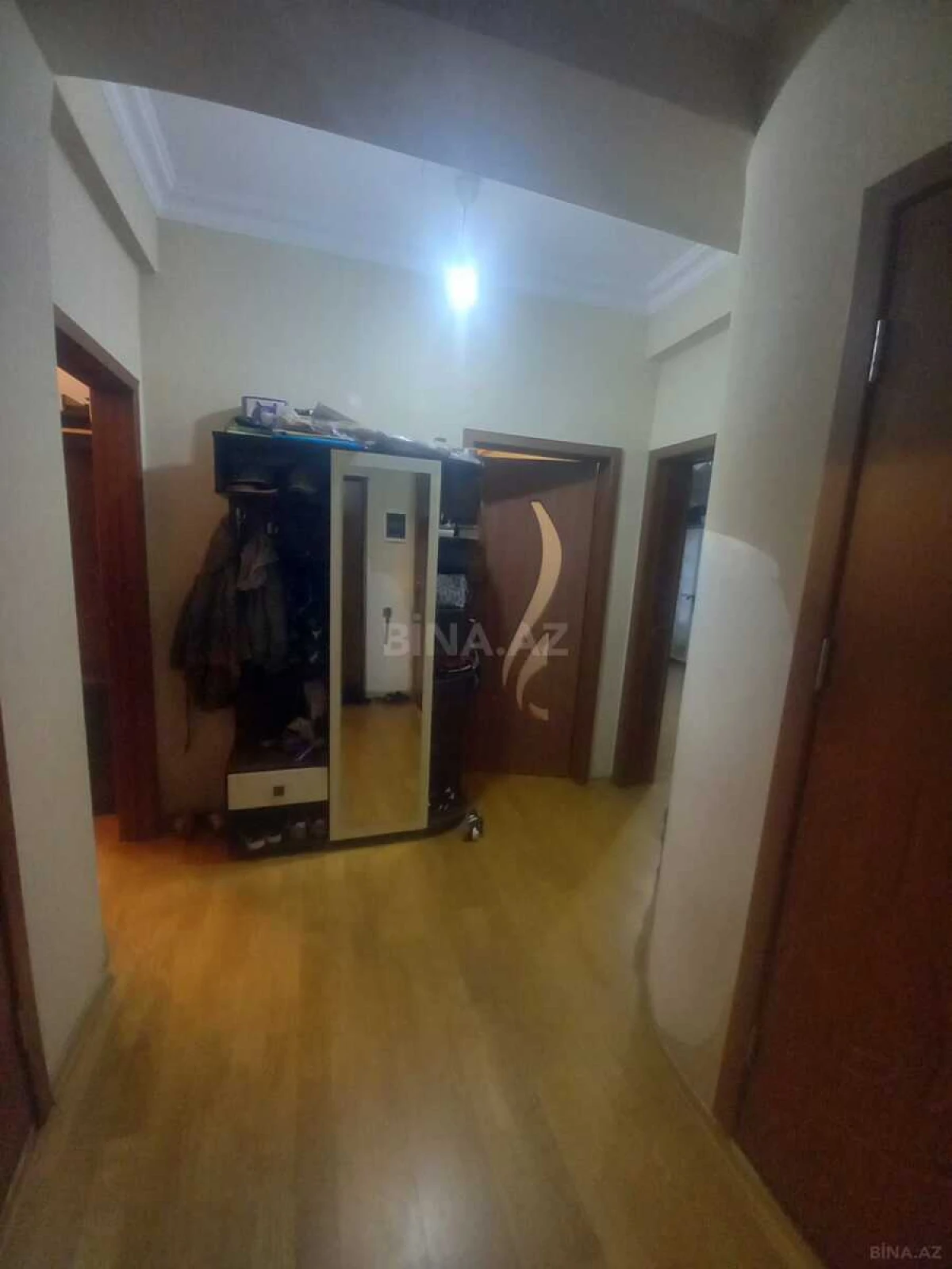 Satılır 2 otaqlı mənzil 88 m²