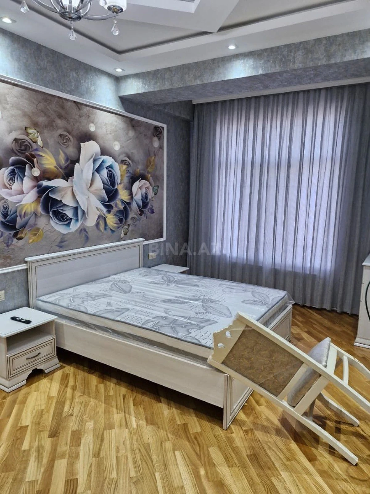 Kirayə verilir 2 otaqlı mənzil 80 m²