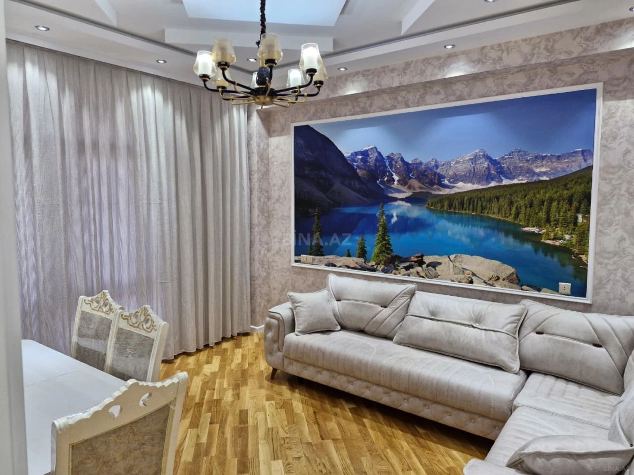 Kirayə verilir 2 otaqlı mənzil 80 m²