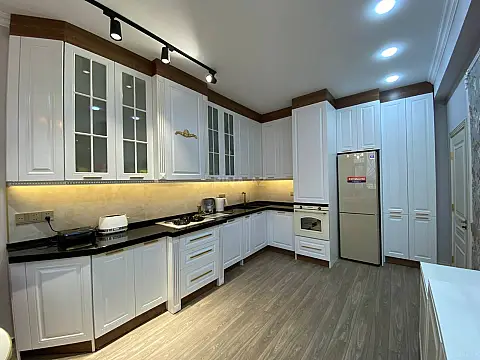 Satılır 3 otaqlı mənzil 115 m²